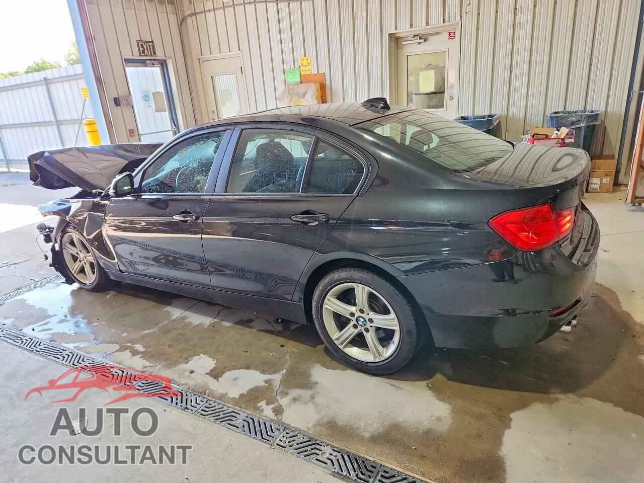 BMW 3 SERIES 2013 - WBA3C1C55DF441902