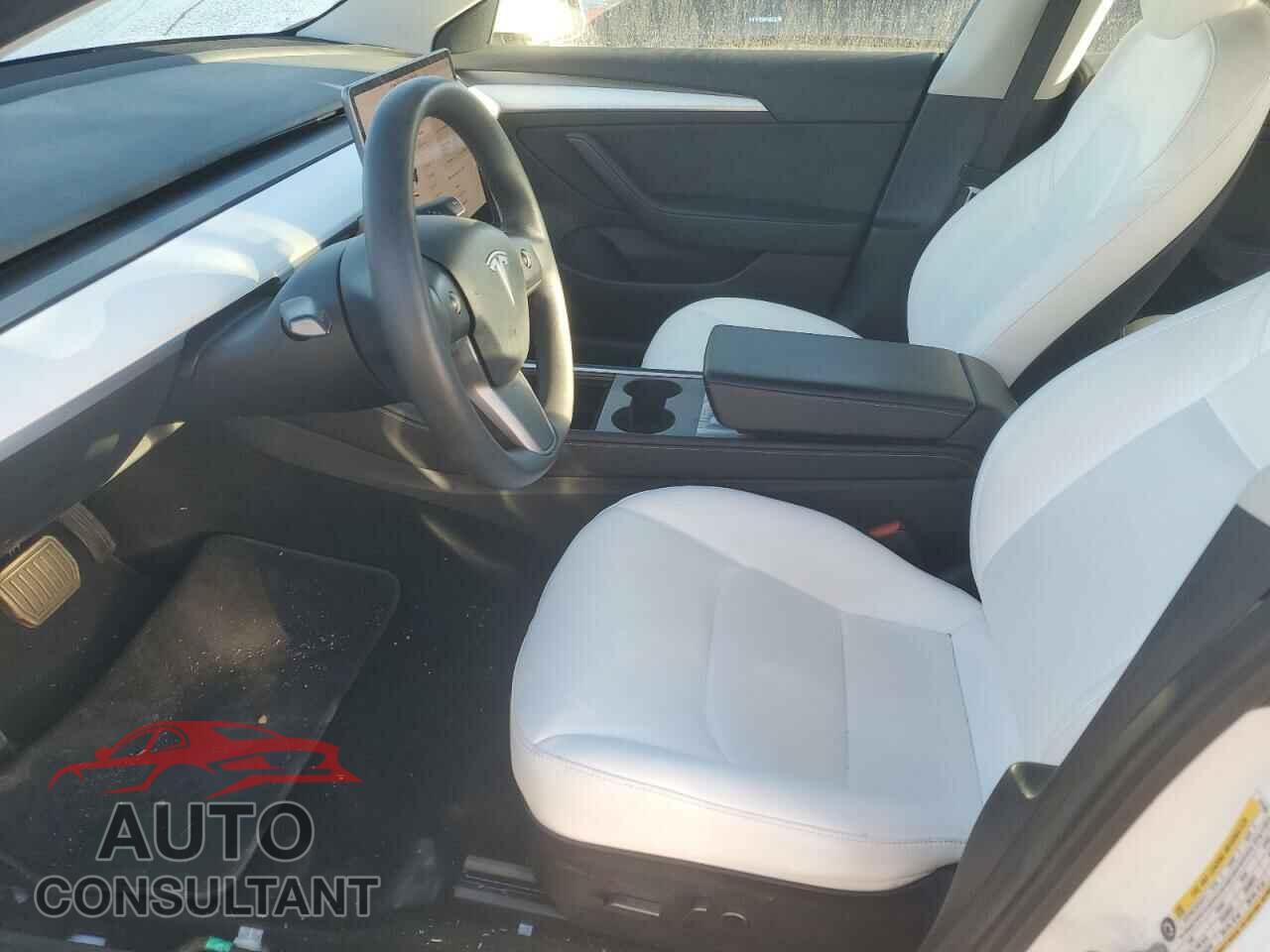 TESLA MODEL 3 2021 - 5YJ3E1EB3MF975484