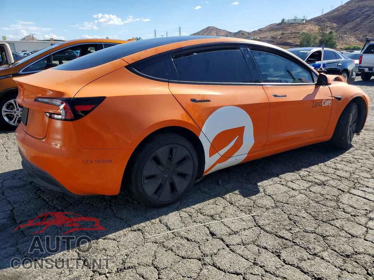 TESLA MODEL 3 2024 - 5YJ3E1EA0RF872943