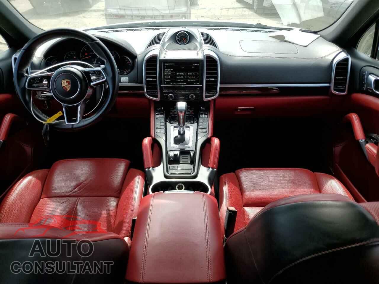 PORSCHE CAYENNE 2016 - WP1AF2A20GKA40364