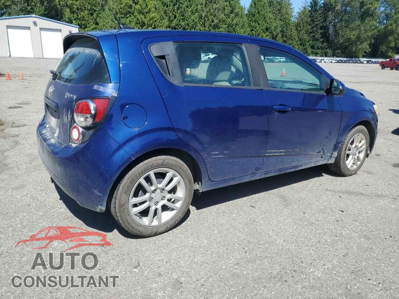 CHEVROLET SONIC 2013 - 1G1JA6SH5D4199903
