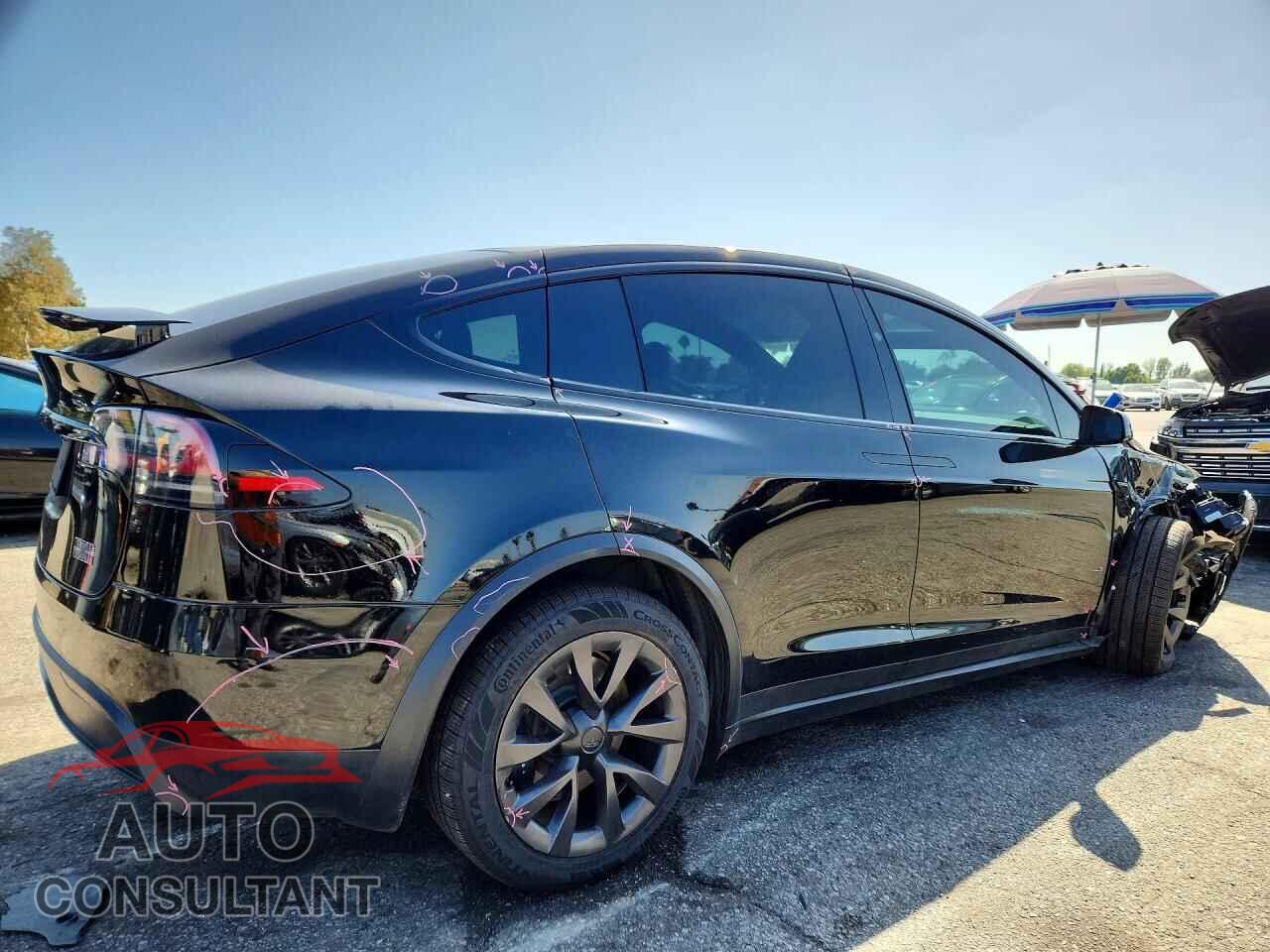 TESLA MODEL X 2023 - 7SAXCBE69PF375222
