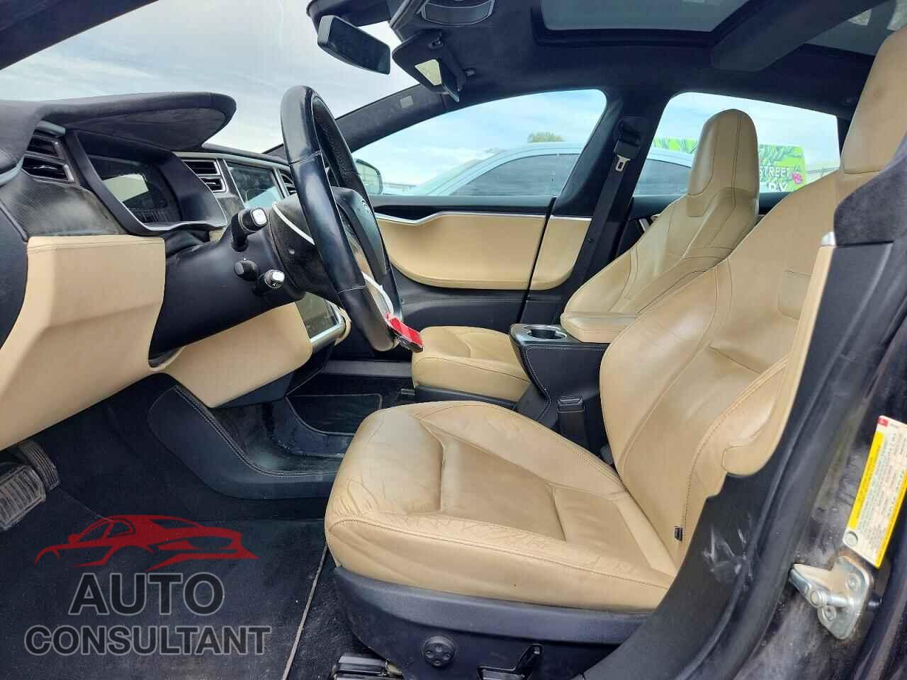 TESLA MODEL S 2015 - 5YJSA1V28FF097383