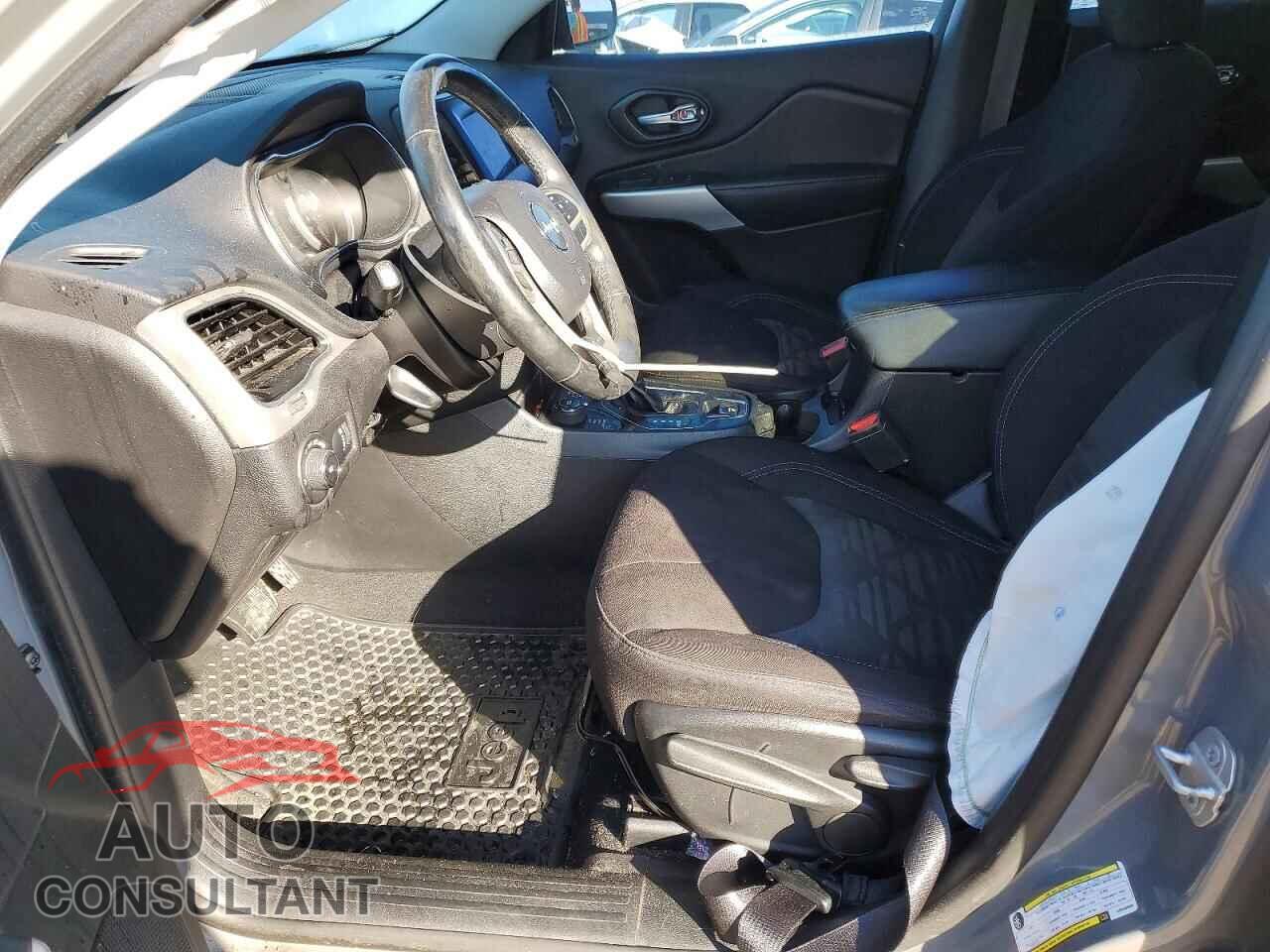 JEEP CHEROKEE 2019 - 1C4PJMCX8KD448848