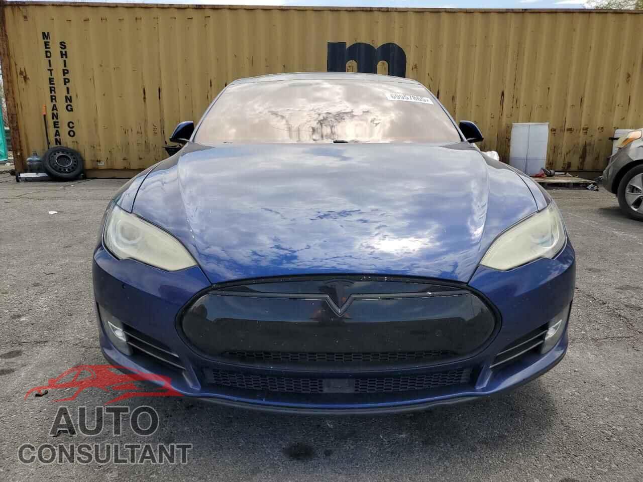 TESLA MODEL S 2015 - 5YJSA1E24FF117421