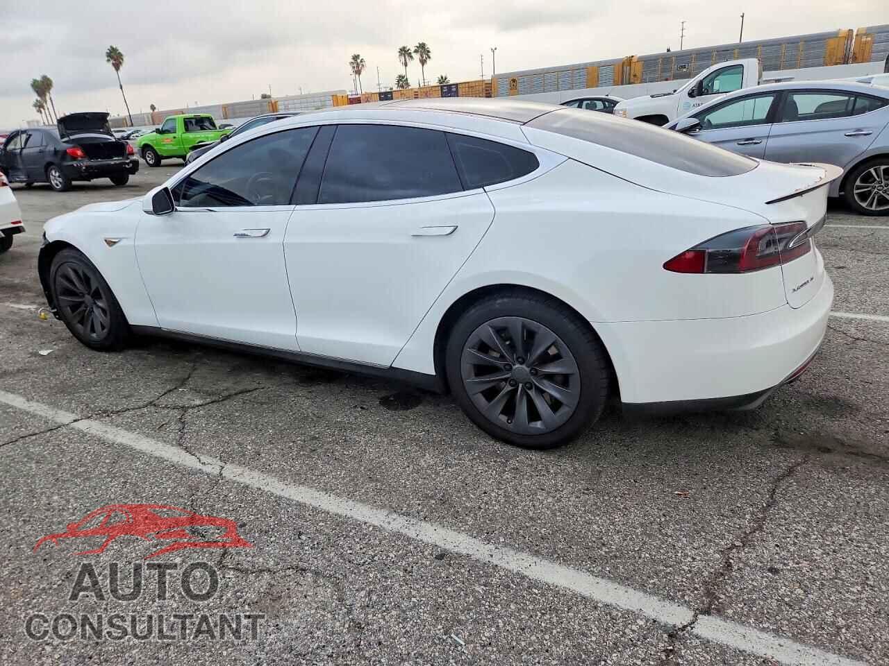 TESLA MODEL S 2013 - 5YJSA1CN3DFP16921