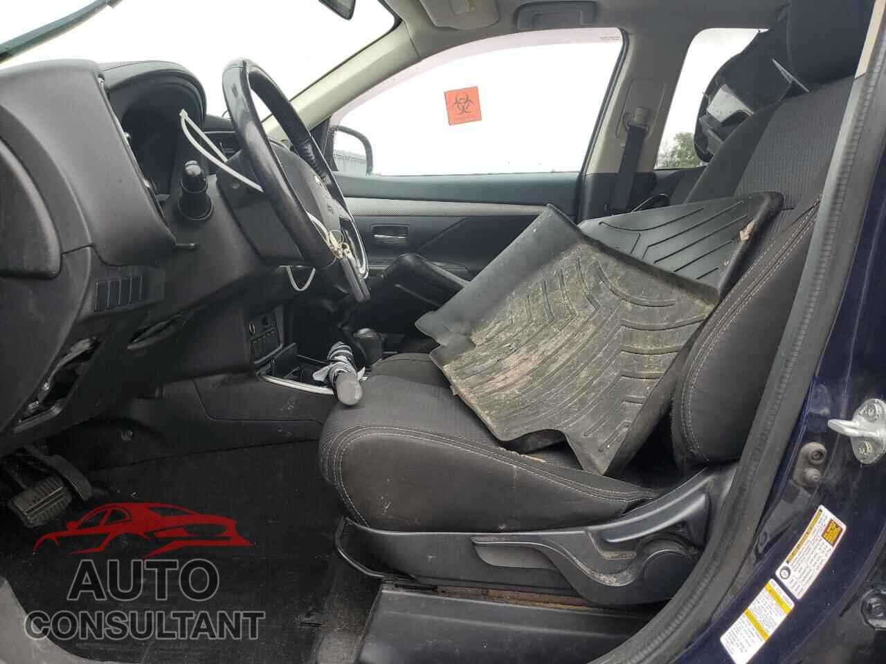MITSUBISHI OUTLANDER 2017 - JA4AZ3A32HZ040120
