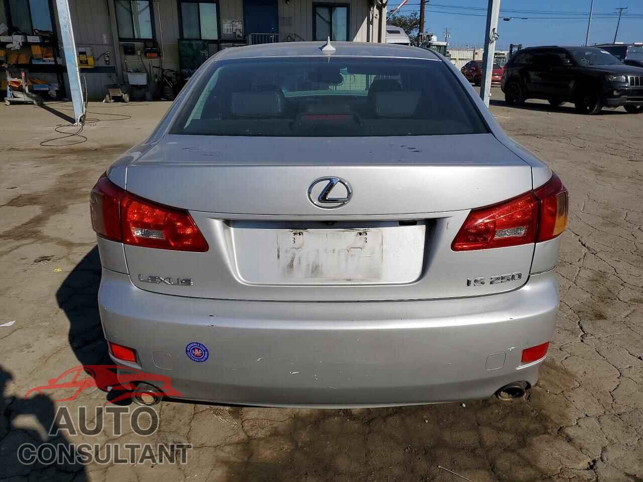 LEXUS IS 2011 - JTHBF5C25B5150563