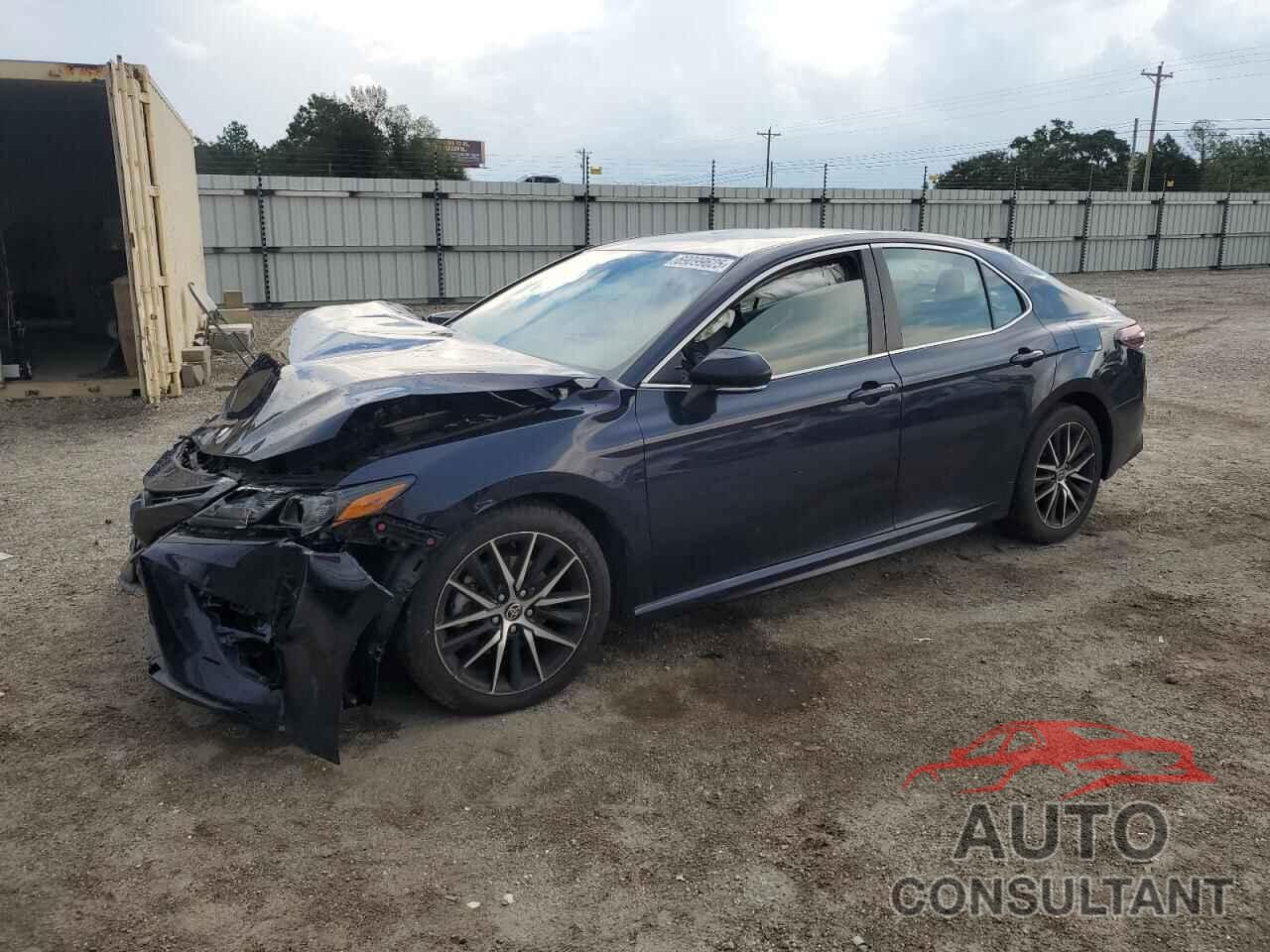 TOYOTA CAMRY 2022 - 4T1G11AK2NU626484