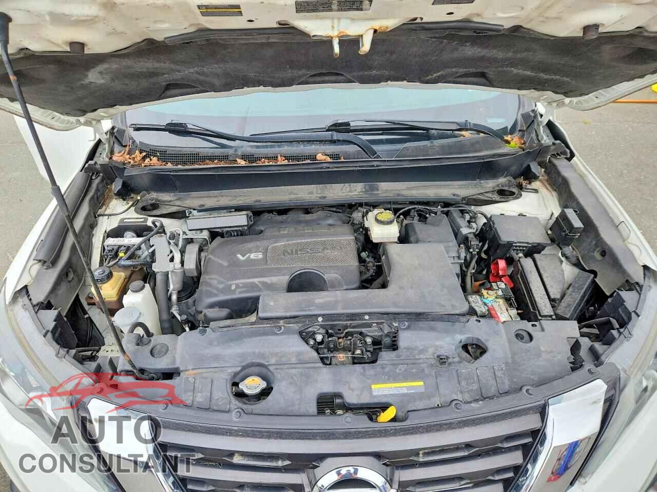 NISSAN PATHFINDER 2017 - 5N1DR2MM8HC690084