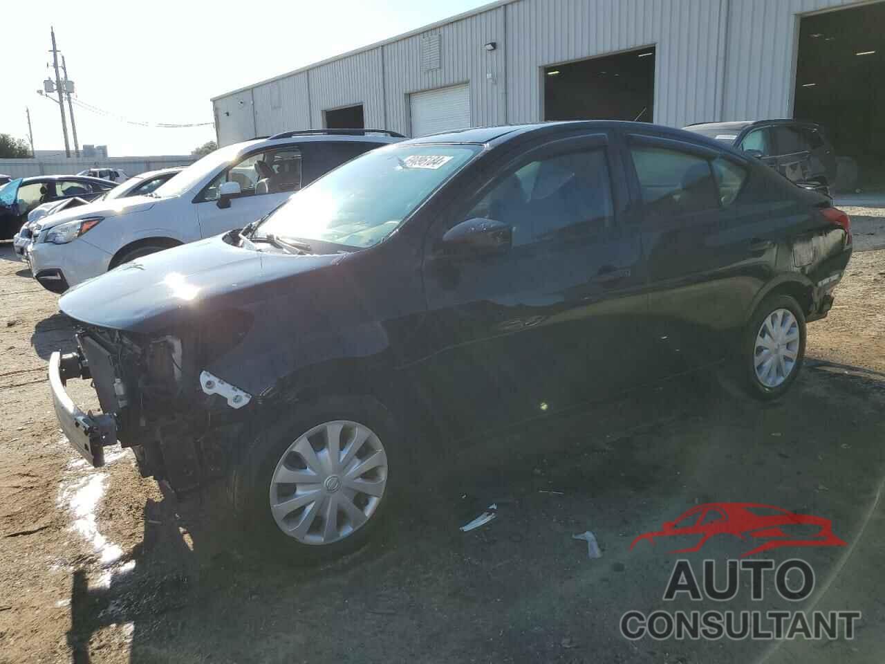 NISSAN VERSA 2017 - 3N1CN7AP1HL832497