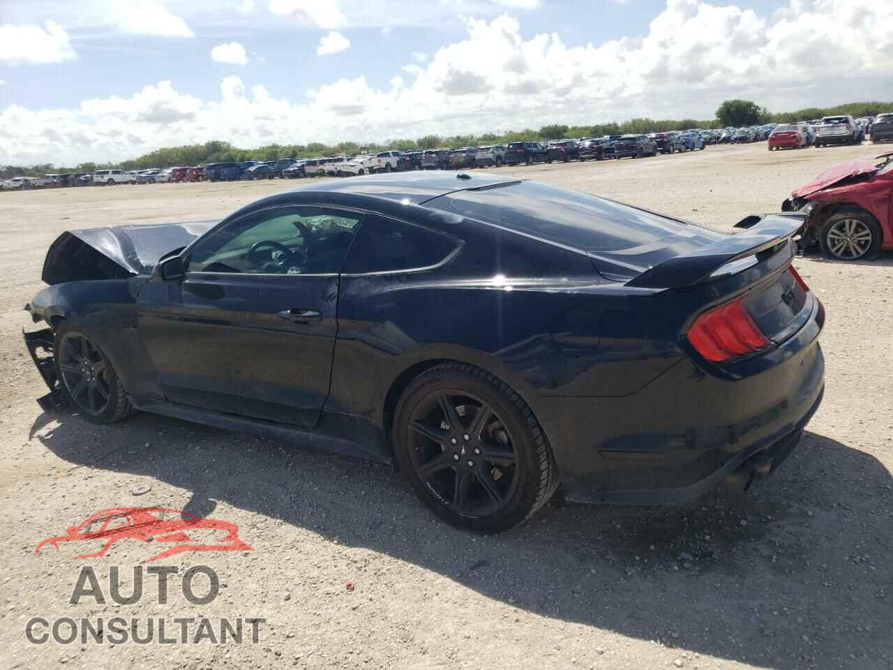 FORD MUSTANG 2019 - 1FA6P8CF3K5157750