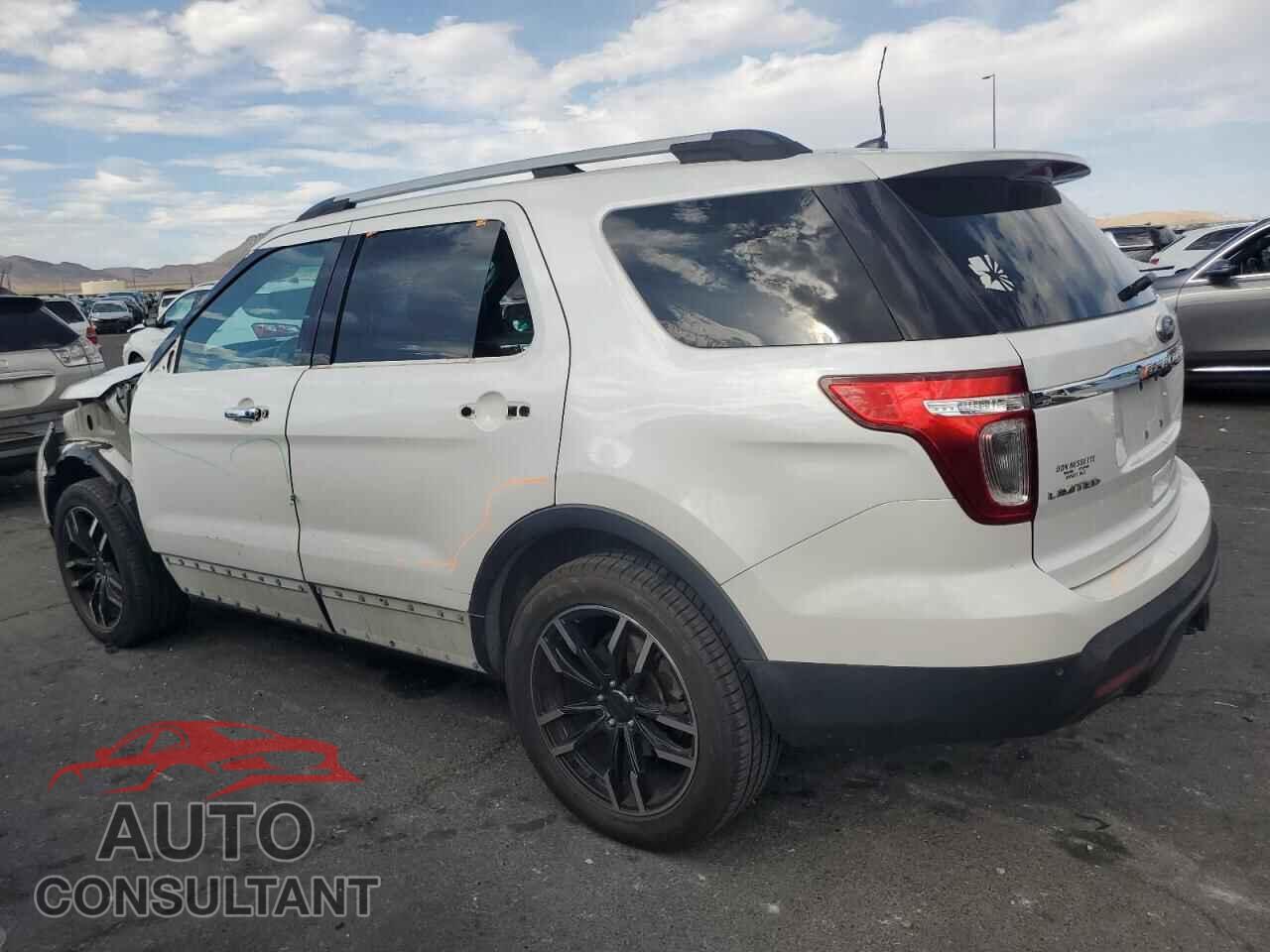 FORD EXPLORER 2011 - 1FMHK8F86BGA00647