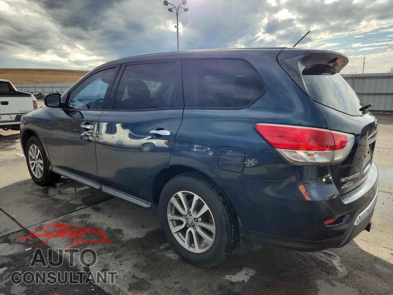 NISSAN PATHFINDER 2013 - 5N1AR2MM9DC674070