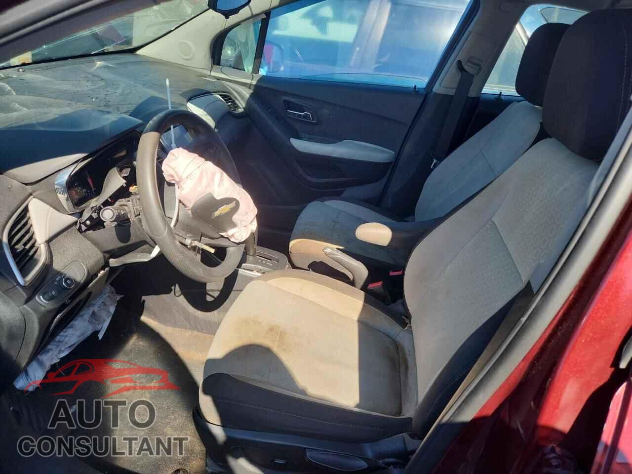 CHEVROLET TRAX 2017 - 3GNCJNSB8HL203732