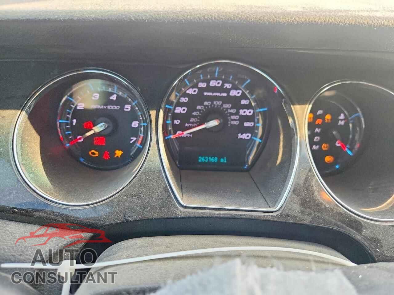 FORD TAURUS 2011 - 1FAHP2FW7BG133845