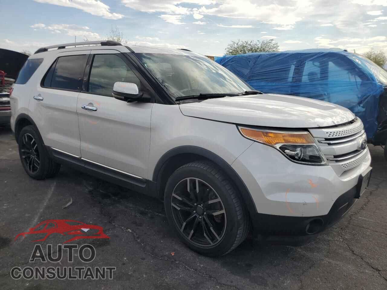 FORD EXPLORER 2011 - 1FMHK8F86BGA00647