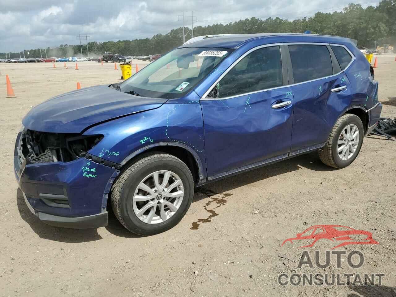 NISSAN ROGUE 2017 - KNMAT2MT9HP593808