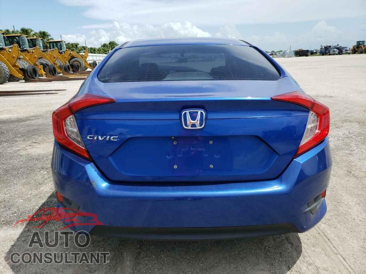 HONDA CIVIC 2018 - 2HGFC2F58JH590821