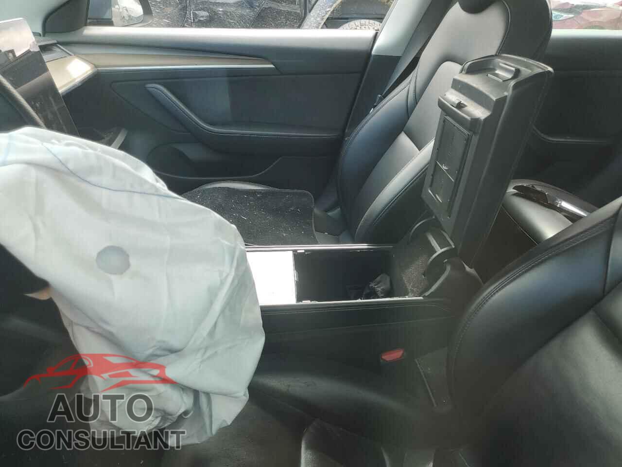 TESLA MODEL 3 2021 - 5YJ3E1EA4MF092310