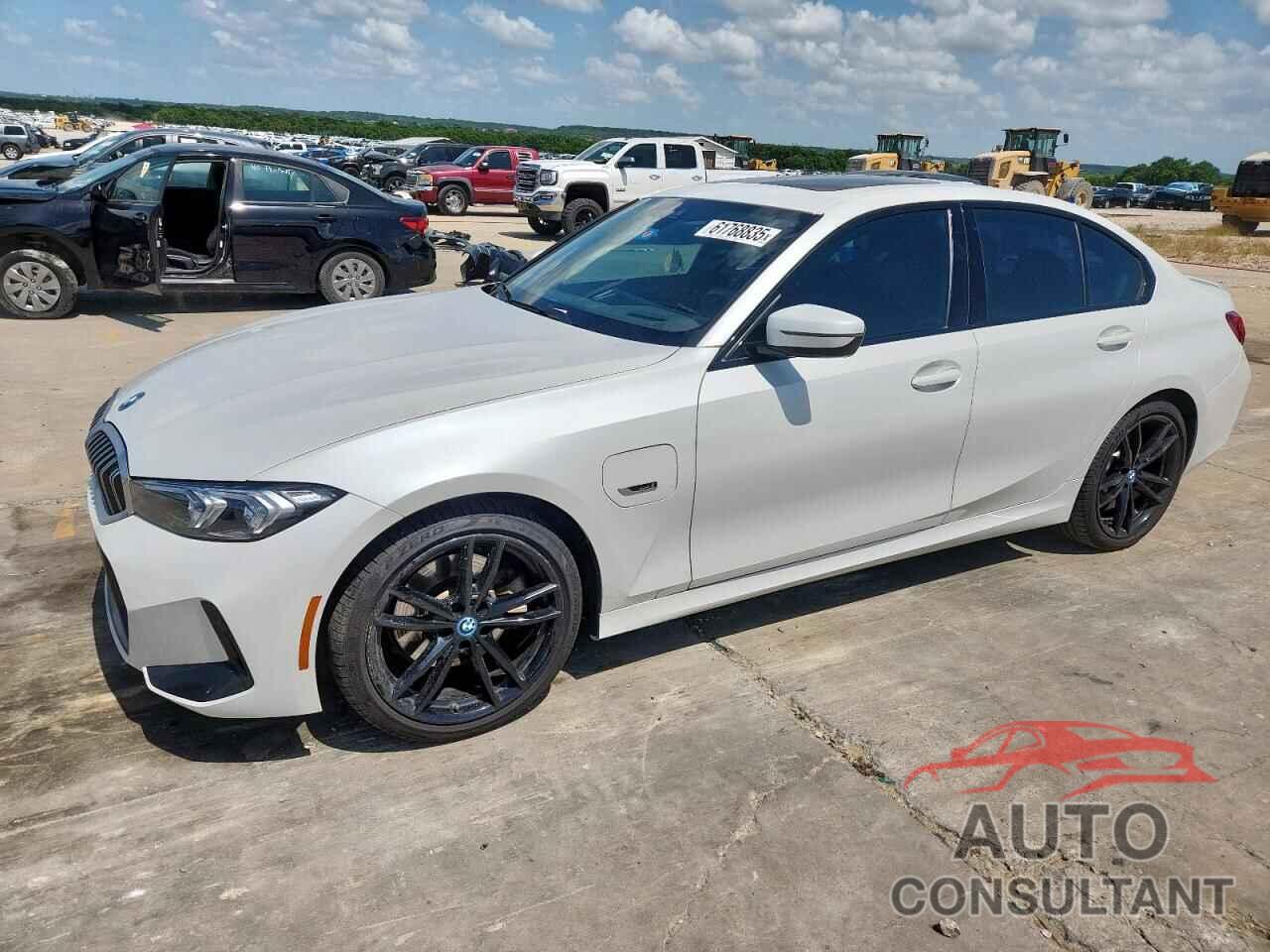 BMW 3 SERIES 2023 - 3MW39FS06P8D01761