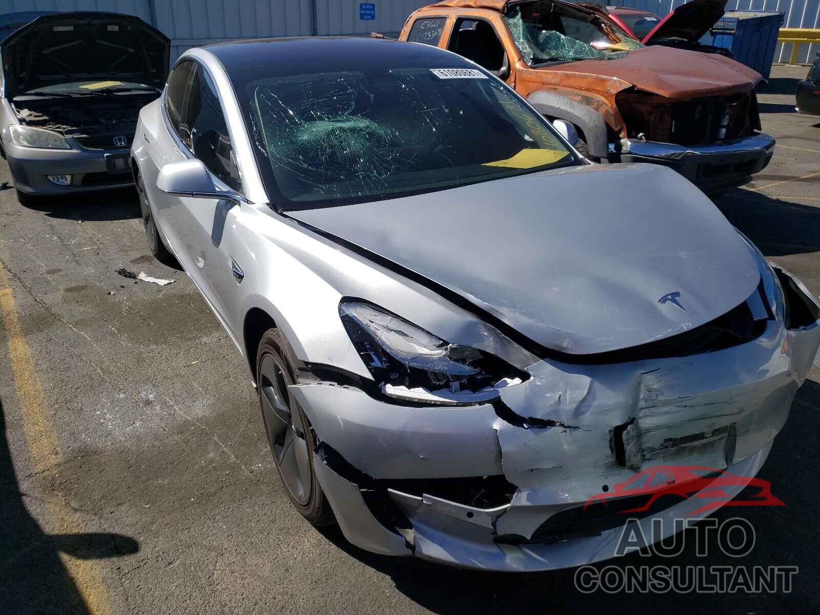 TESLA MODEL 3 2018 - 5YJ3E1EA4JF077348