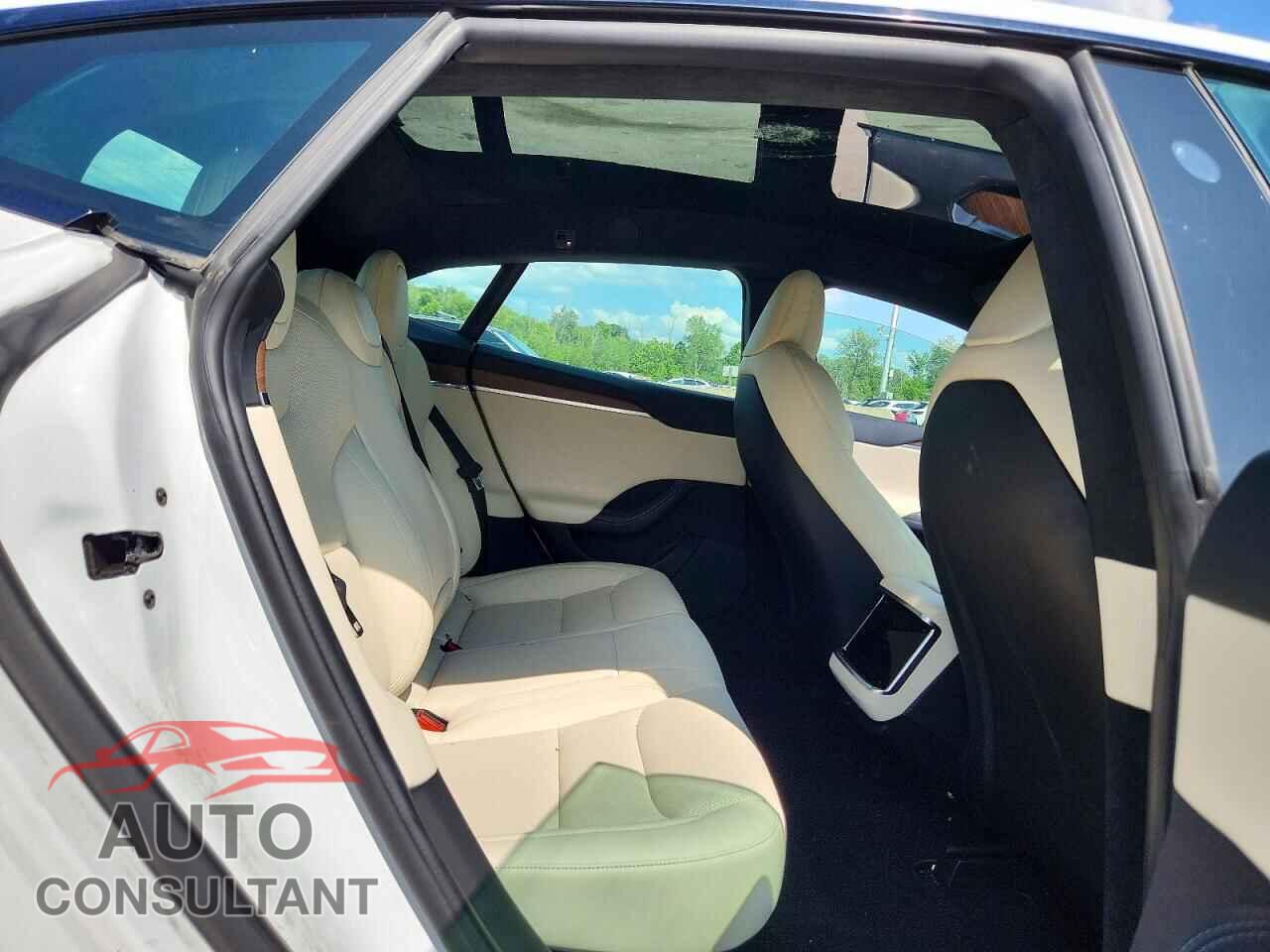 TESLA MODEL S 2023 - 5YJSA1E56PF500319