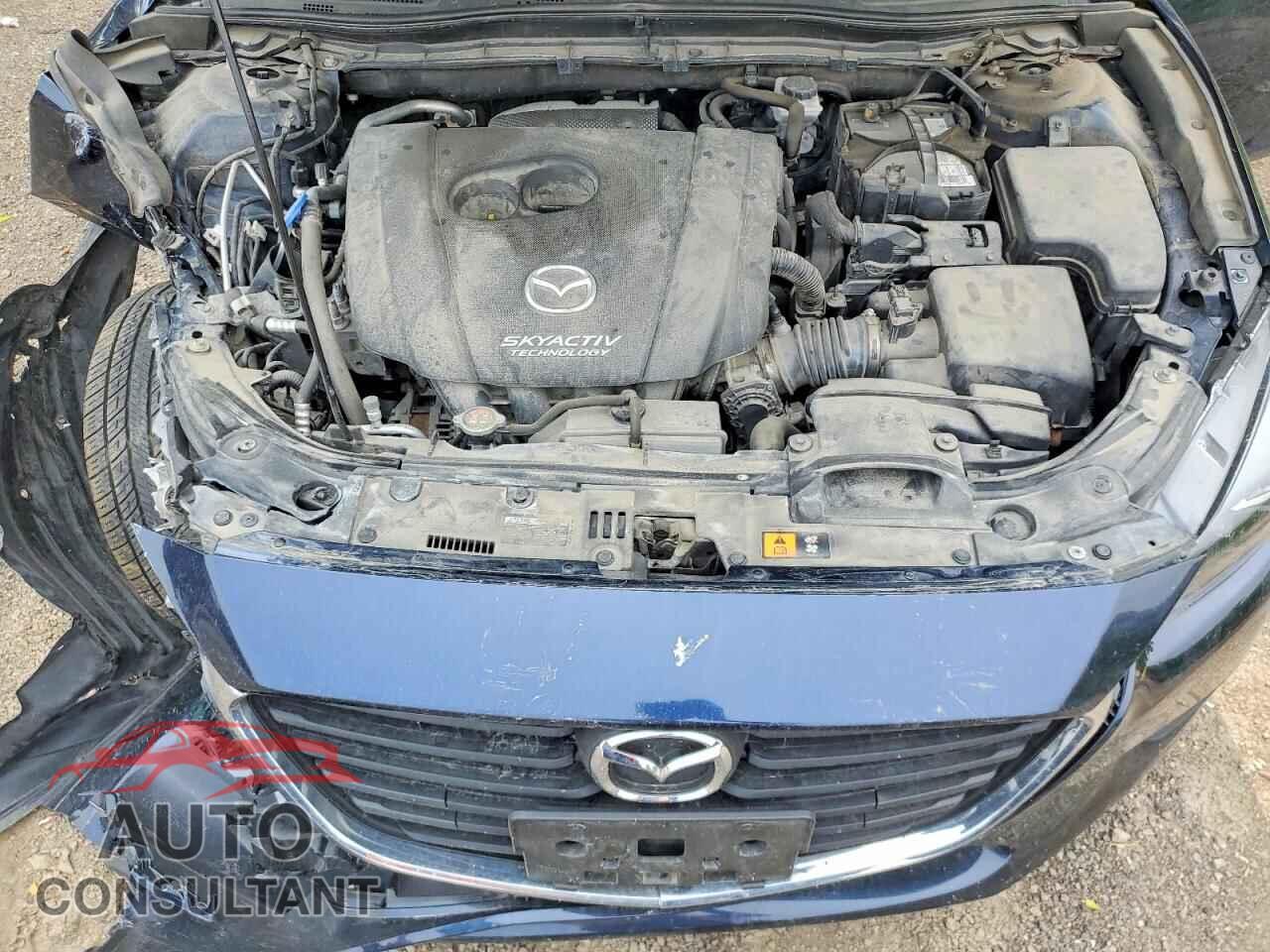 MAZDA 3 2018 - 3MZBN1U77JM236986