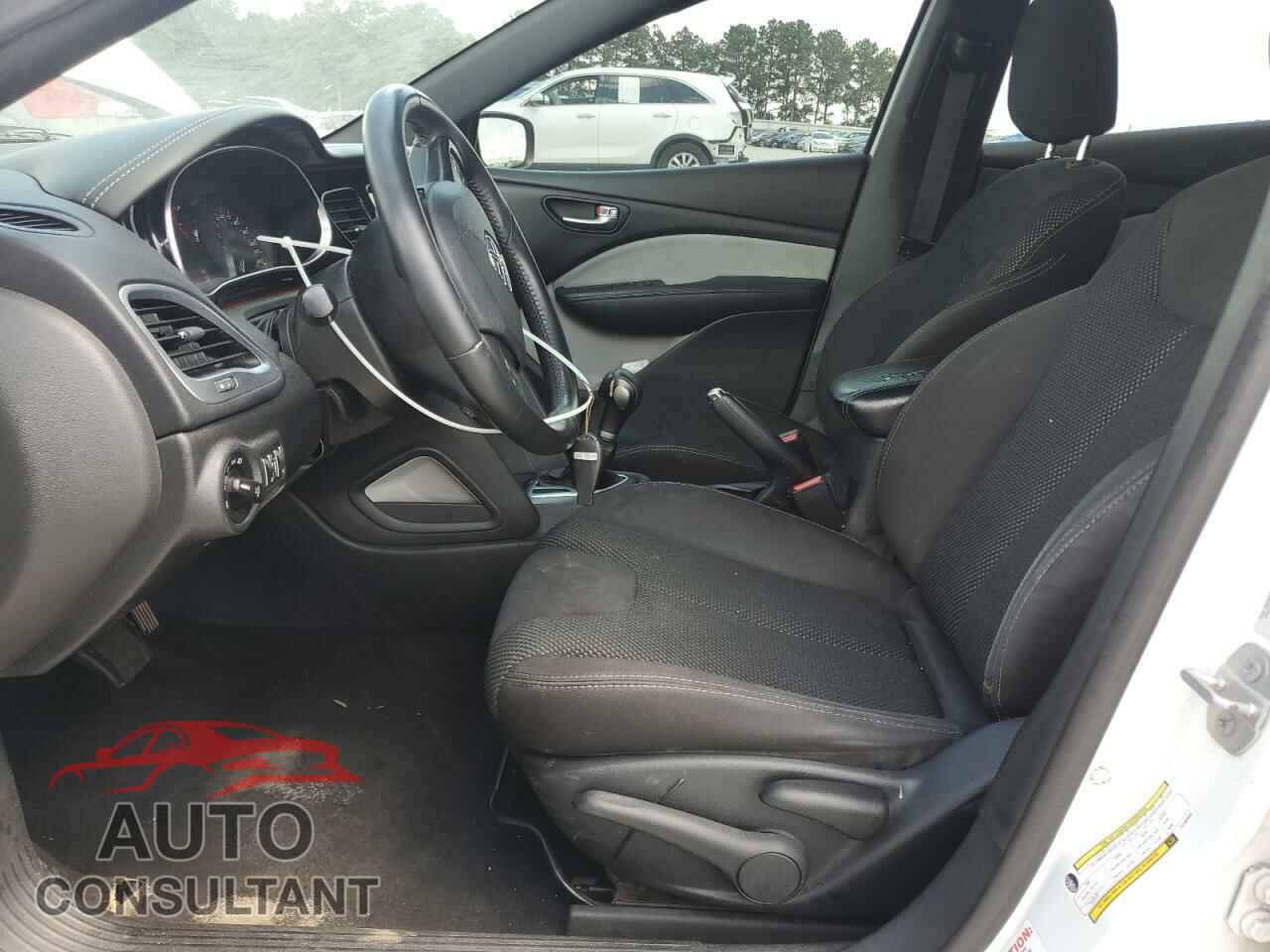 DODGE DART 2015 - 1C3CDFBB6FD193943