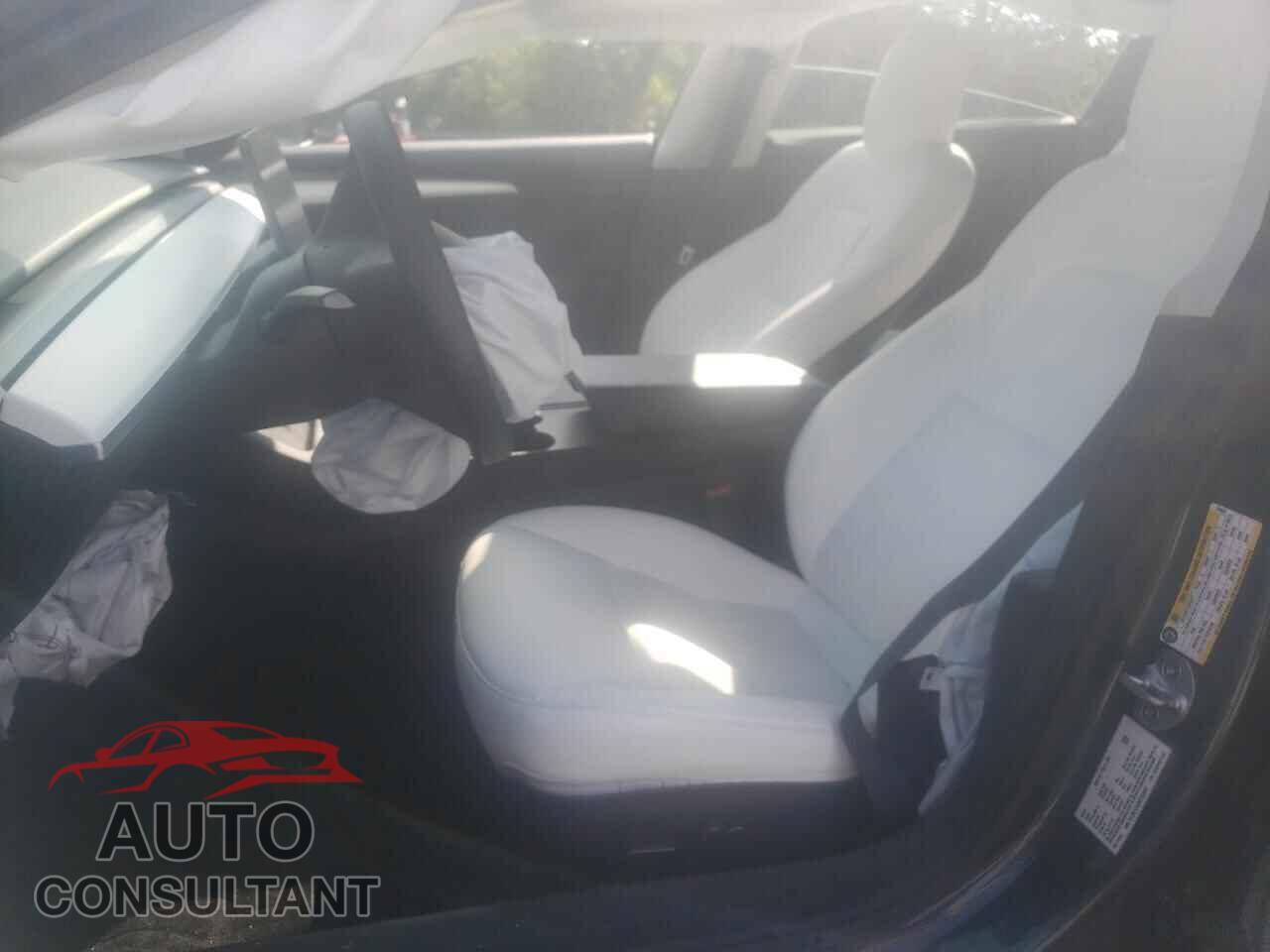 TESLA MODEL 3 2022 - 5YJ3E1EA0NF254807