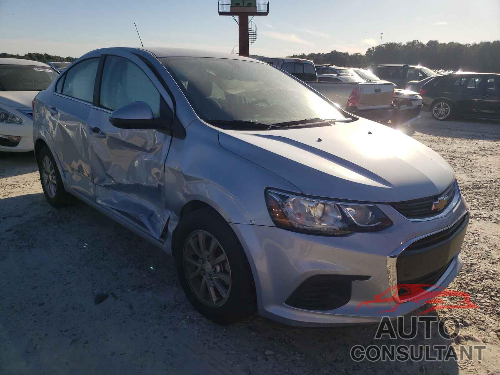 CHEVROLET SONIC 2017 - 1G1JD5SH8H4156146