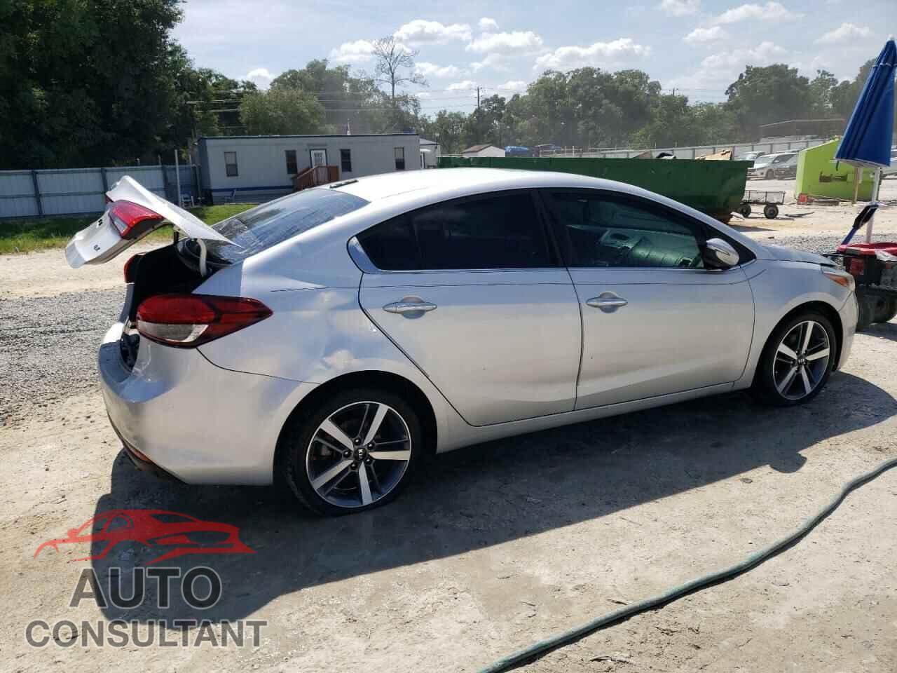 KIA FORTE 2017 - 3KPFN4A83HE005185