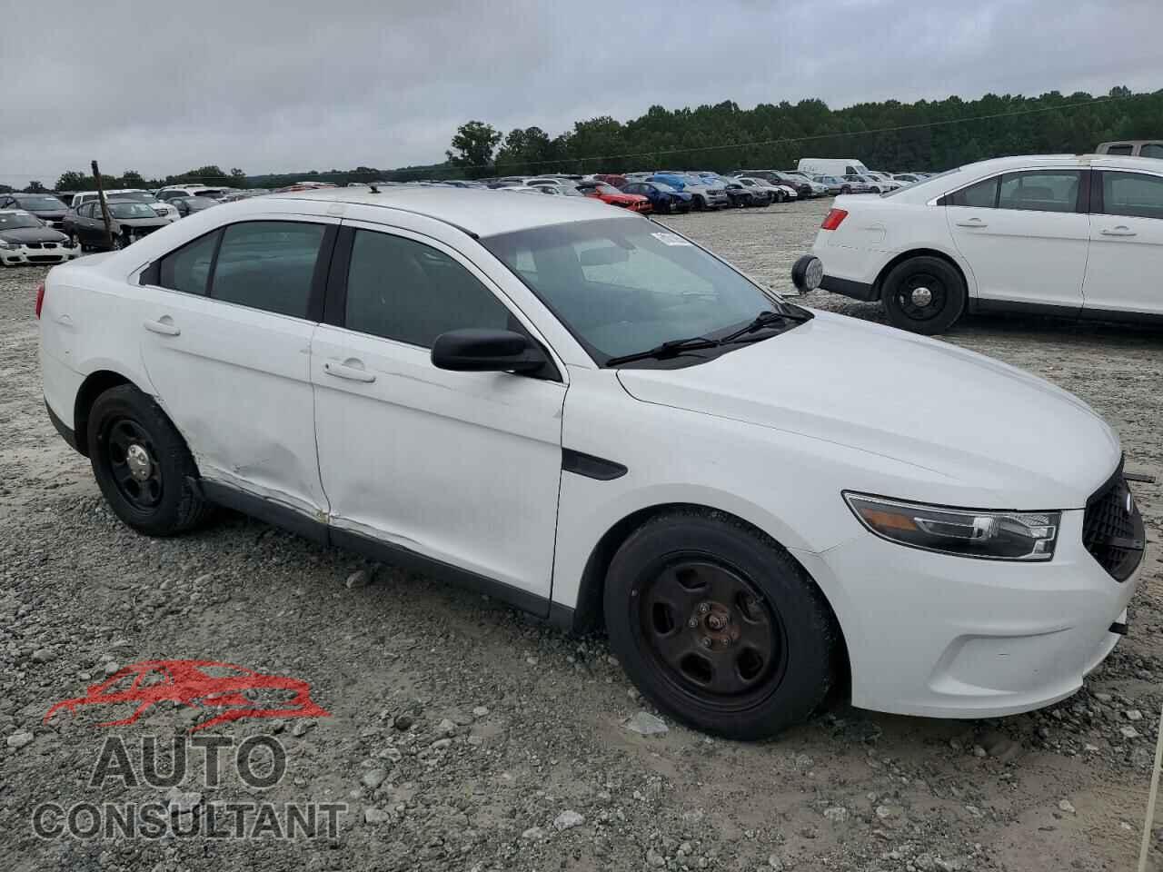 FORD TAURUS 2016 - 1FAHP2MT2GG142131