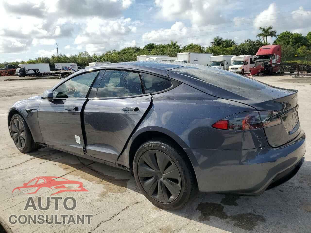 TESLA MODEL S 2022 - 5YJSA1E52NF471804