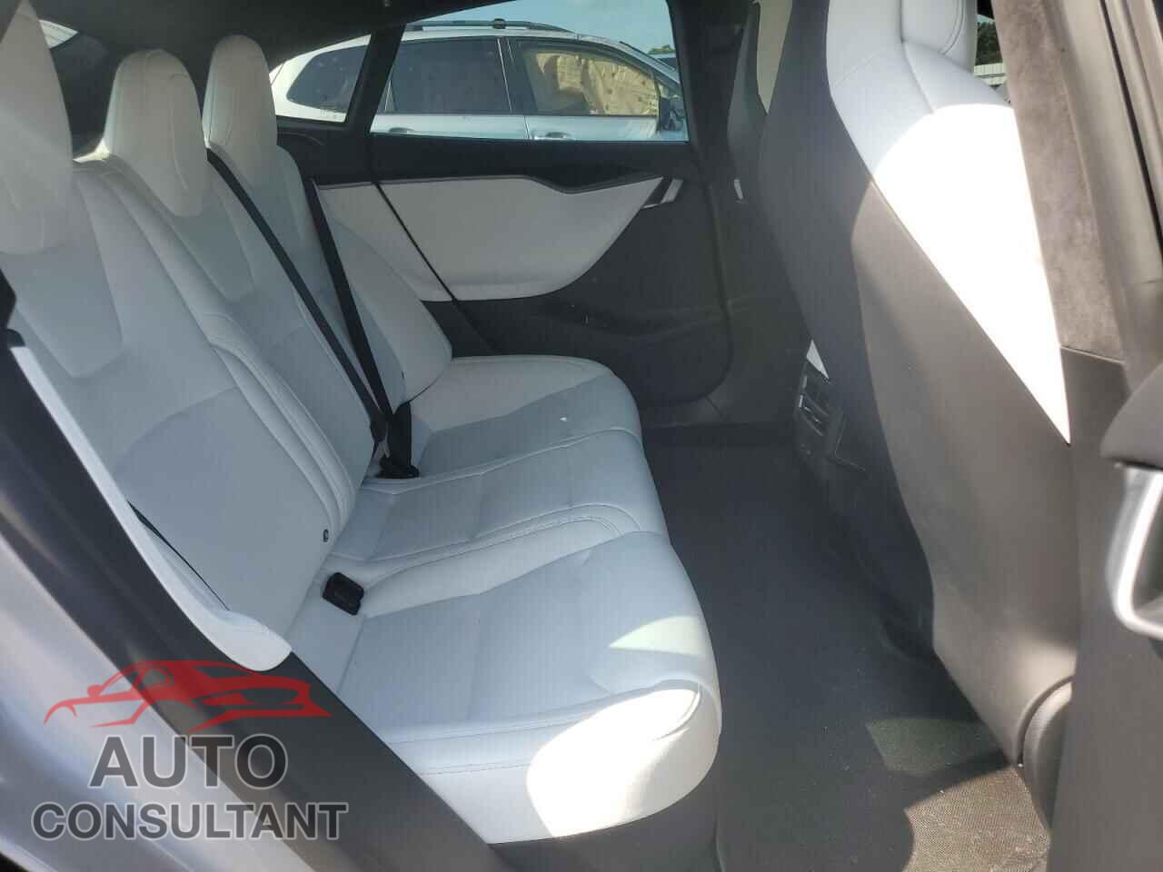 TESLA MODEL S 2018 - 5YJSA1E21JF253949