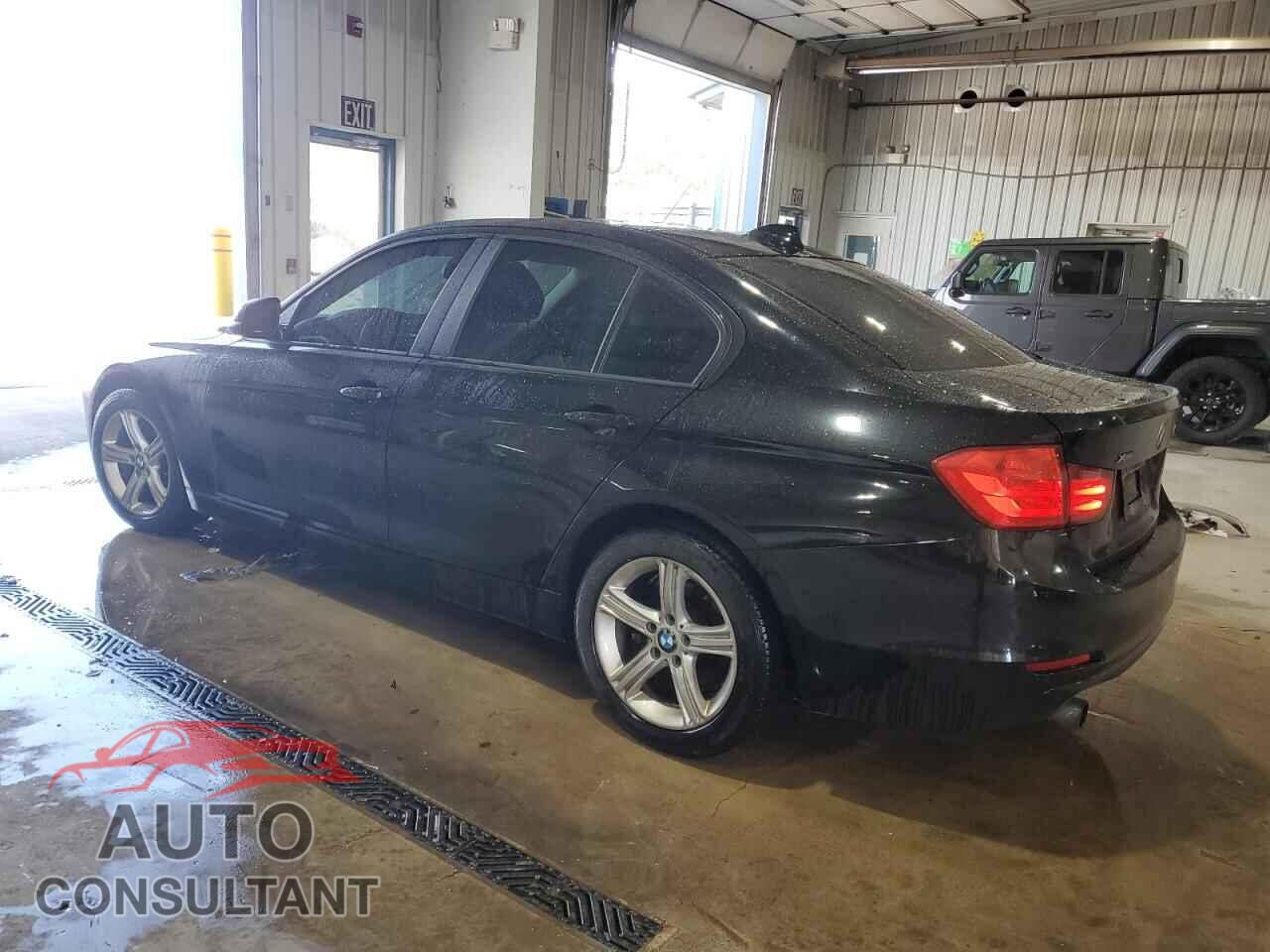 BMW 3 SERIES 2013 - WBA3C3C55DF979169
