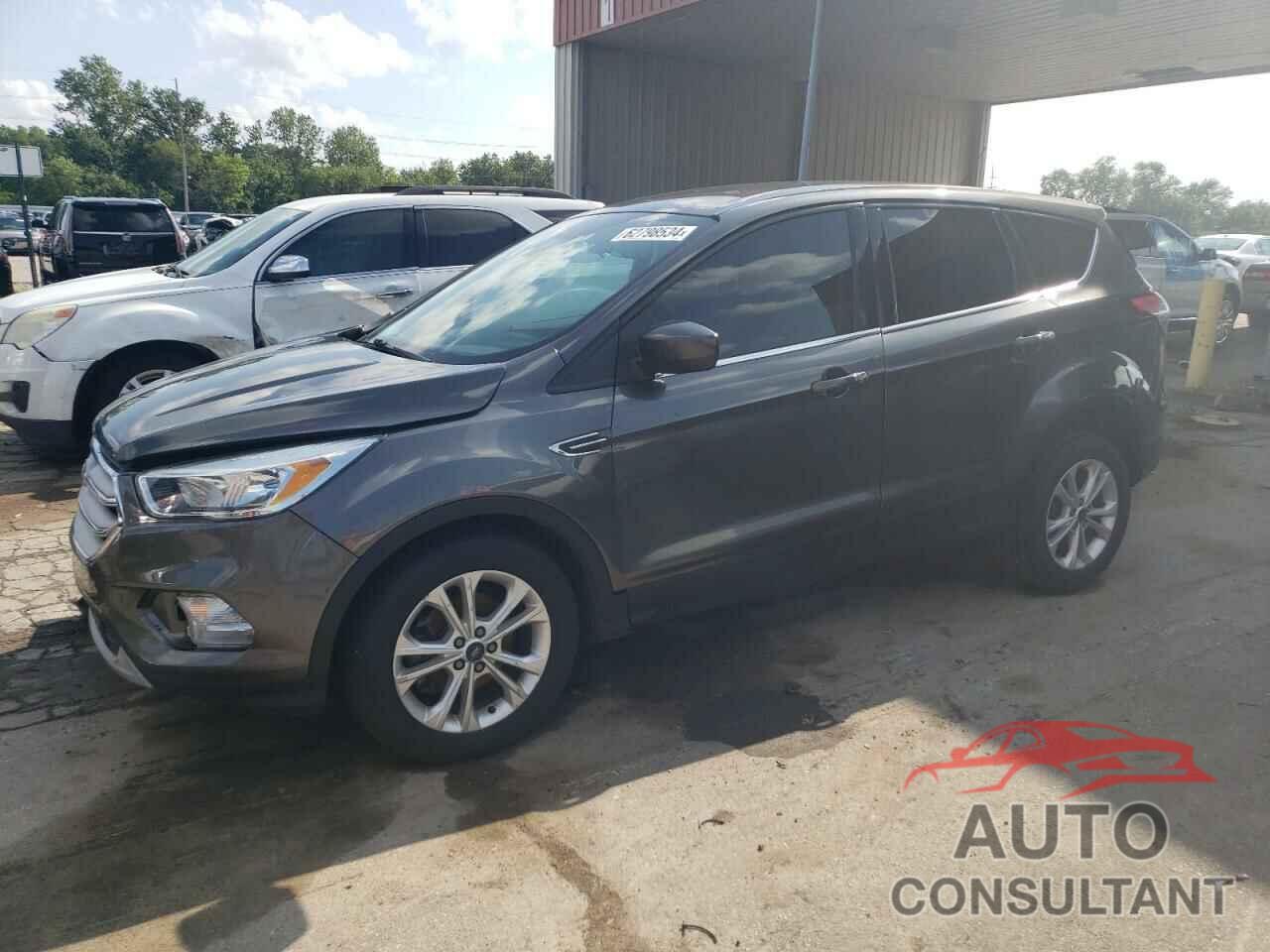 FORD ESCAPE 2017 - 1FMCU9G90HUD94545