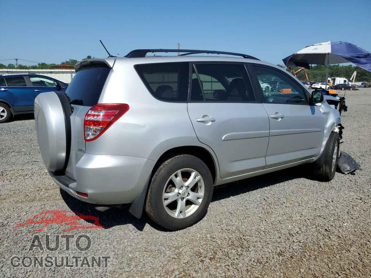 TOYOTA RAV4 2011 - 2T3BF4DV8BW176765