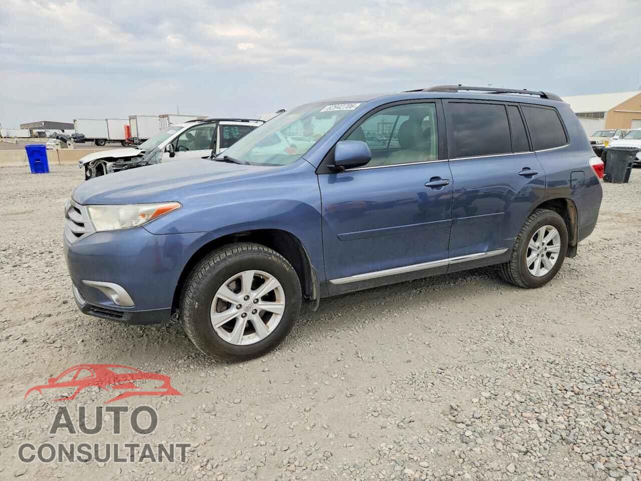TOYOTA HIGHLANDER 2013 - 5TDBK3EH8DS186859