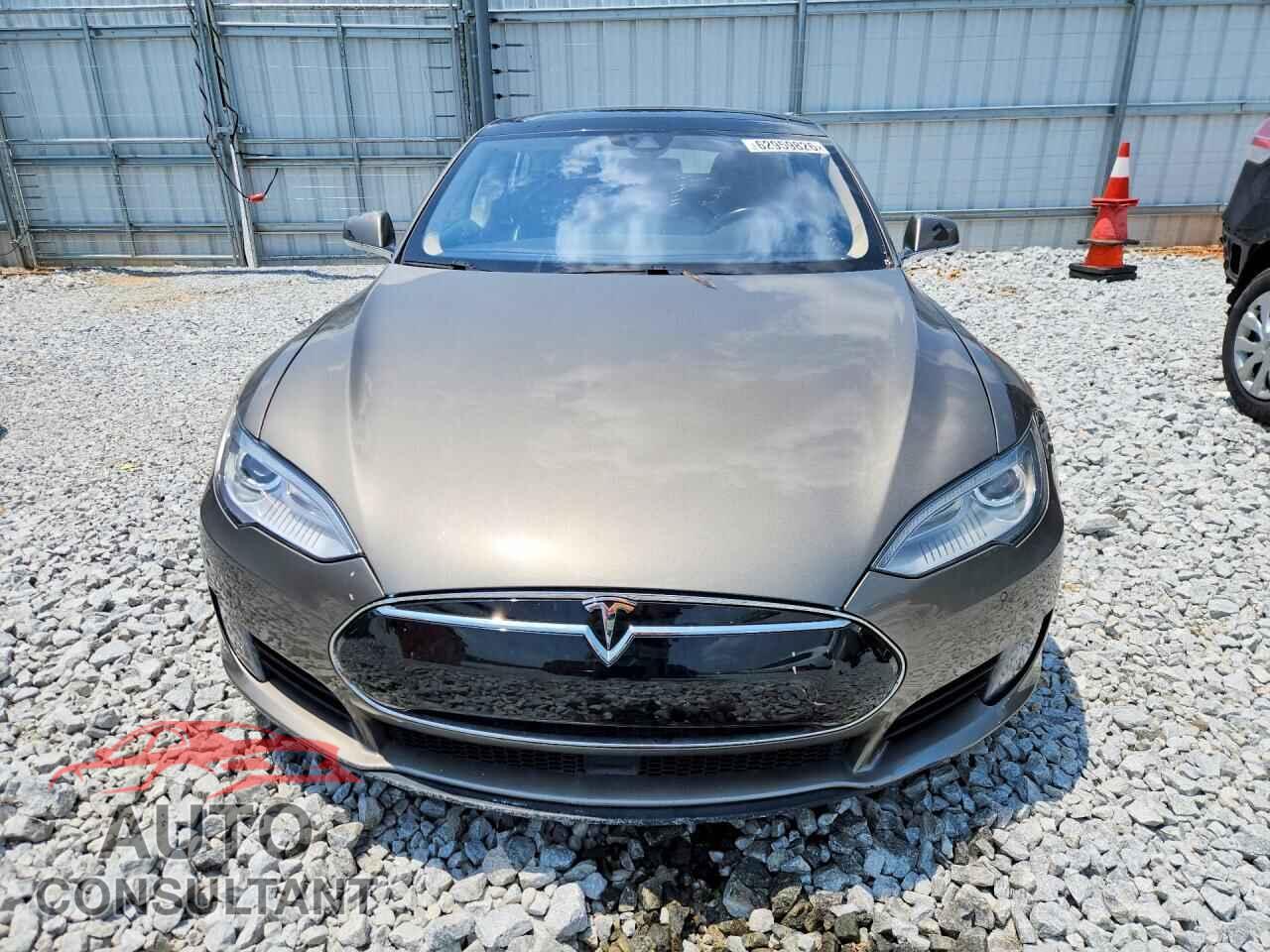 TESLA MODEL S 2015 - 5YJSA1S27FF091854