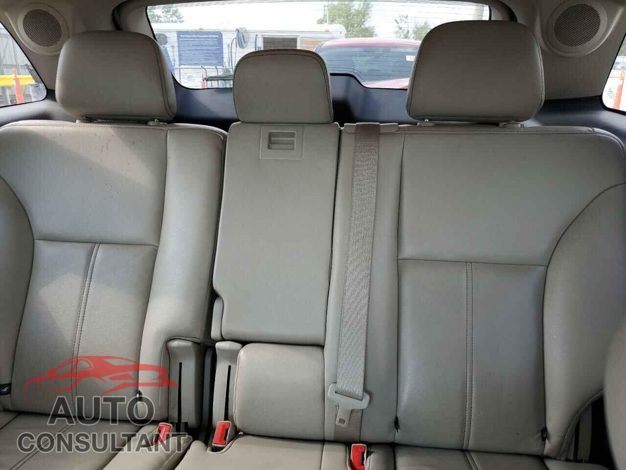 FORD EDGE 2011 - 2FMDK3KC3BBB65526