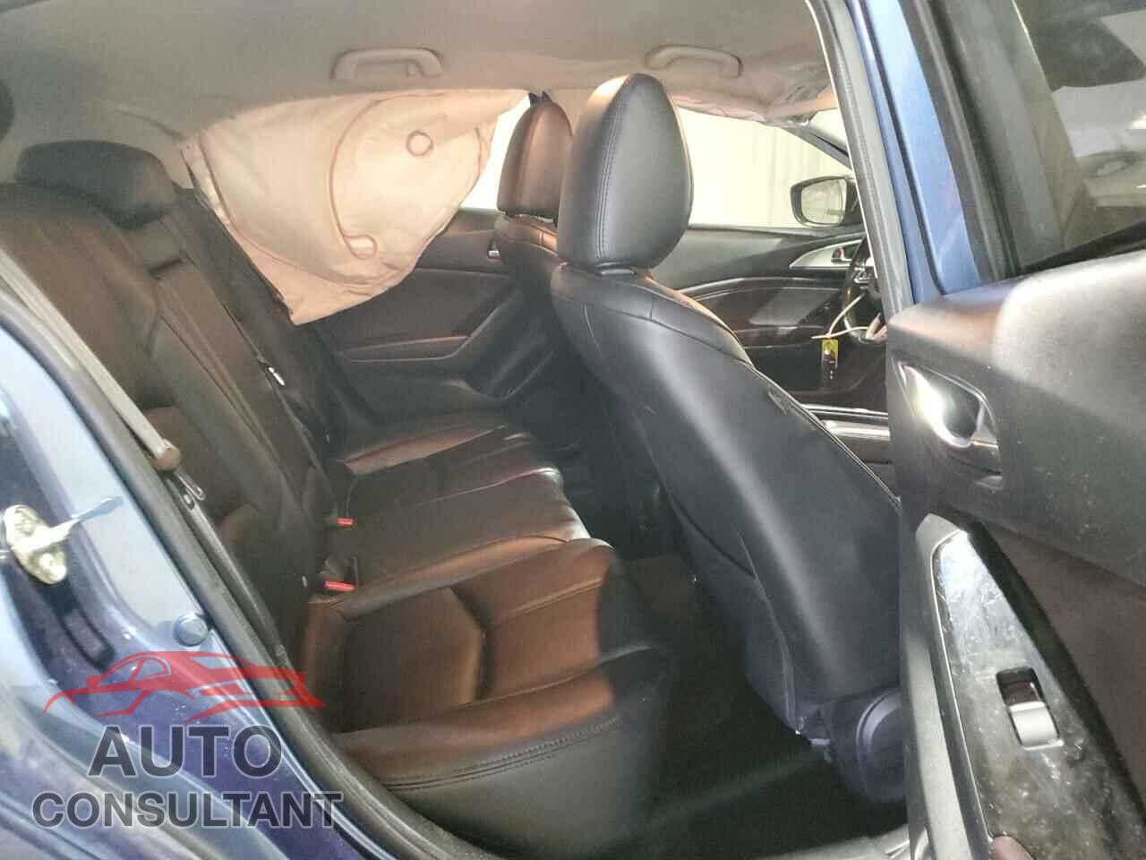 MAZDA 3 2017 - 3MZBN1L73HM147198