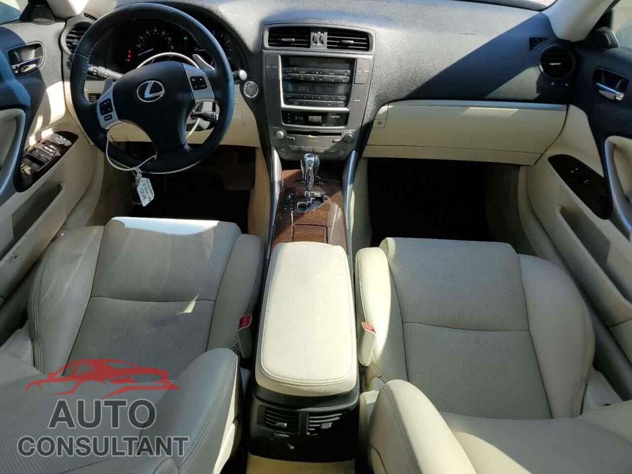 LEXUS IS 2012 - JTHFF2C23C2525238