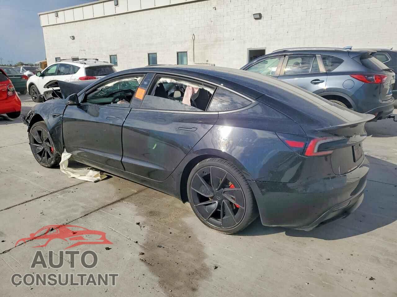 TESLA MODEL 3 2025 - 5YJ3E1ETXSF072738