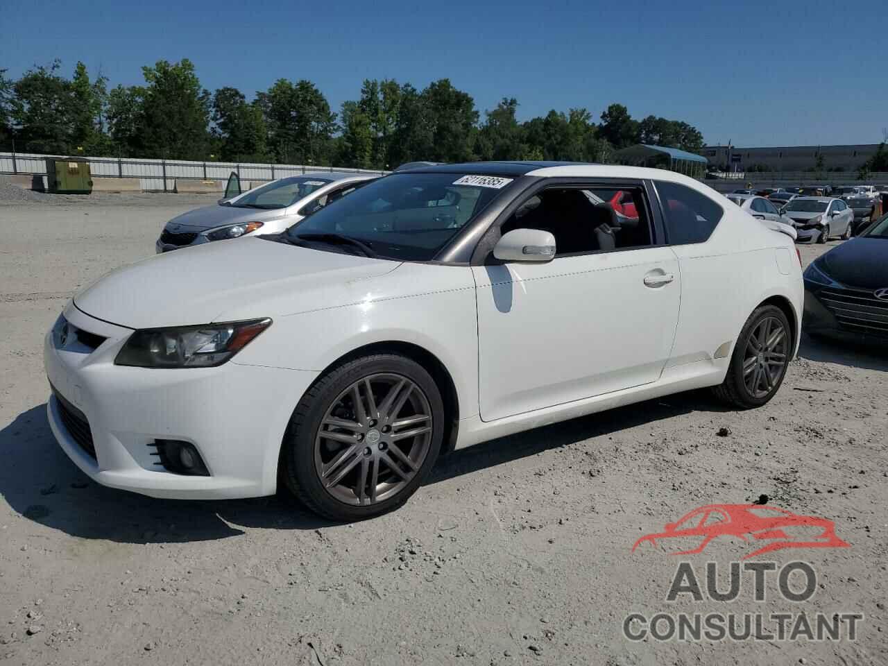 TOYOTA SCION 2013 - JTKJF5C77D3050027