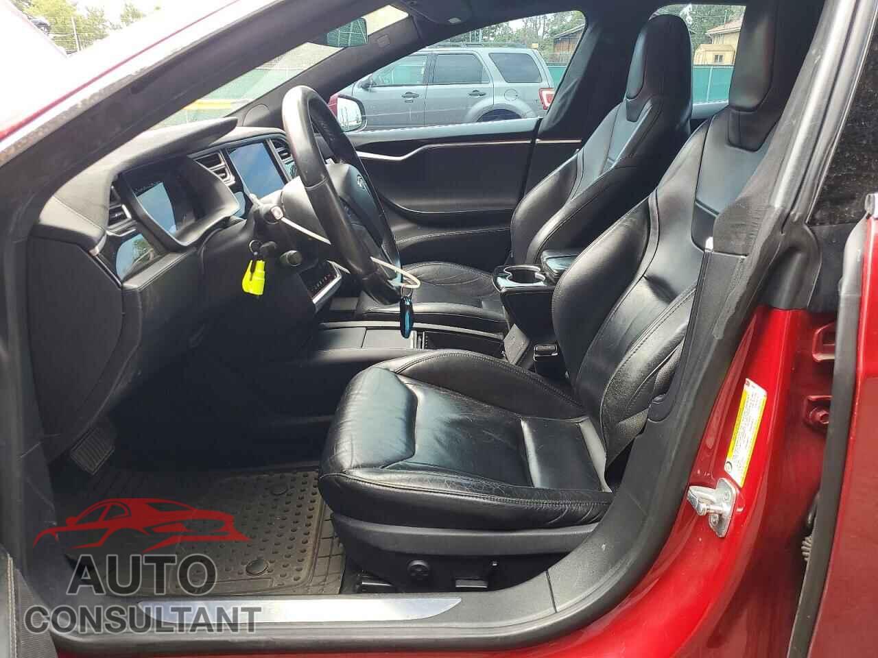 TESLA MODEL S 2015 - 5YJSA1E25FF114902