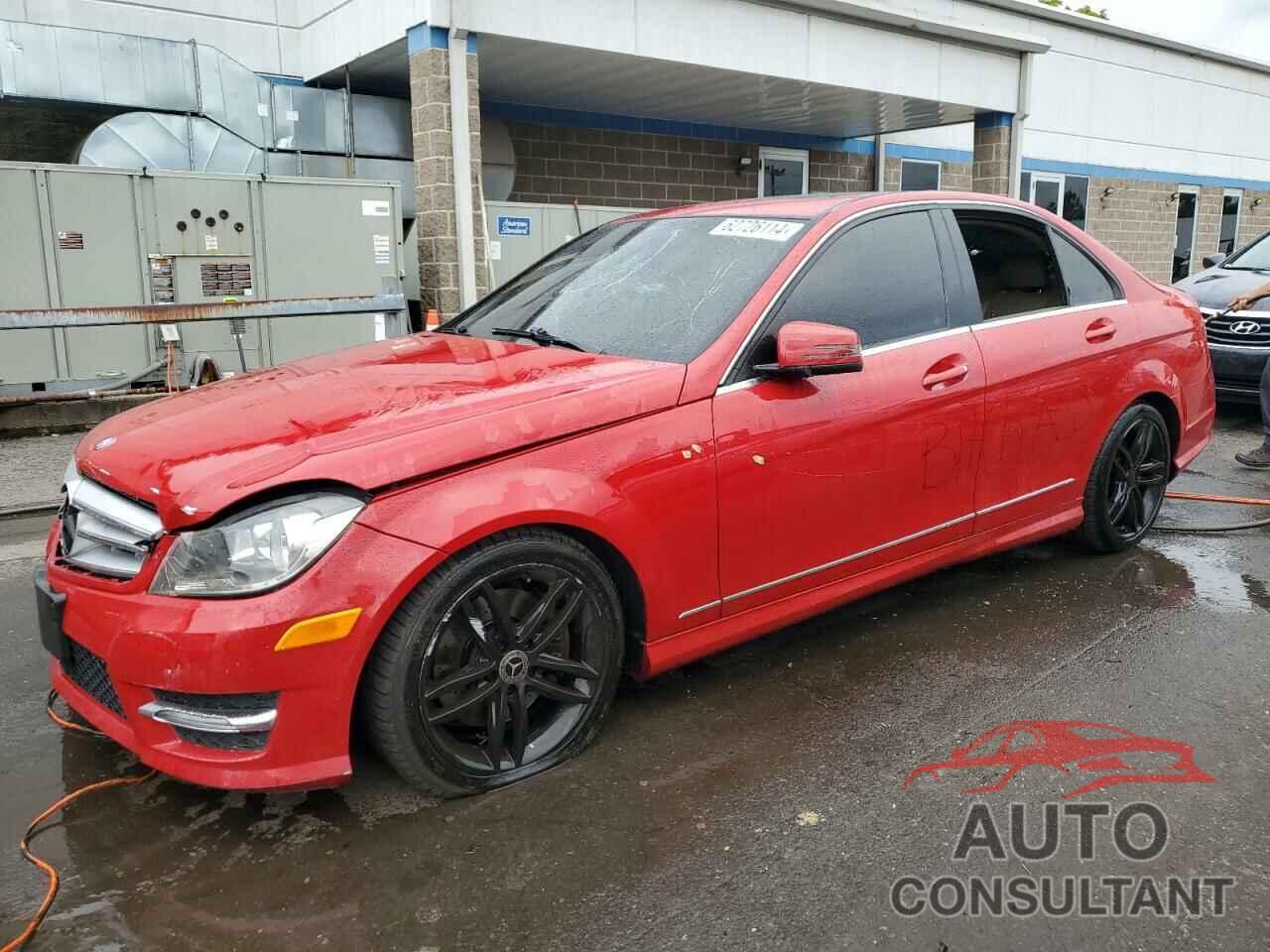 MERCEDES-BENZ C-CLASS 2013 - WDDGF8AB0DR273104