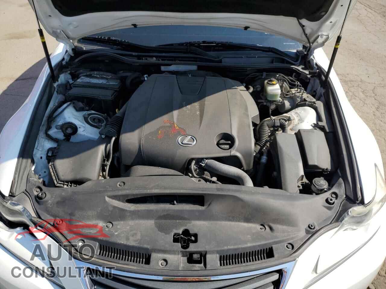 LEXUS IS 2014 - JTHCF1D26E5005368