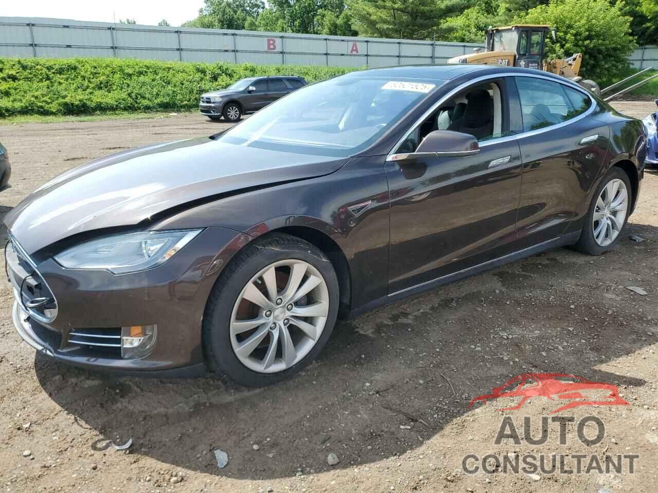 TESLA MODEL S 2014 - 5YJSA1H17EFP31977