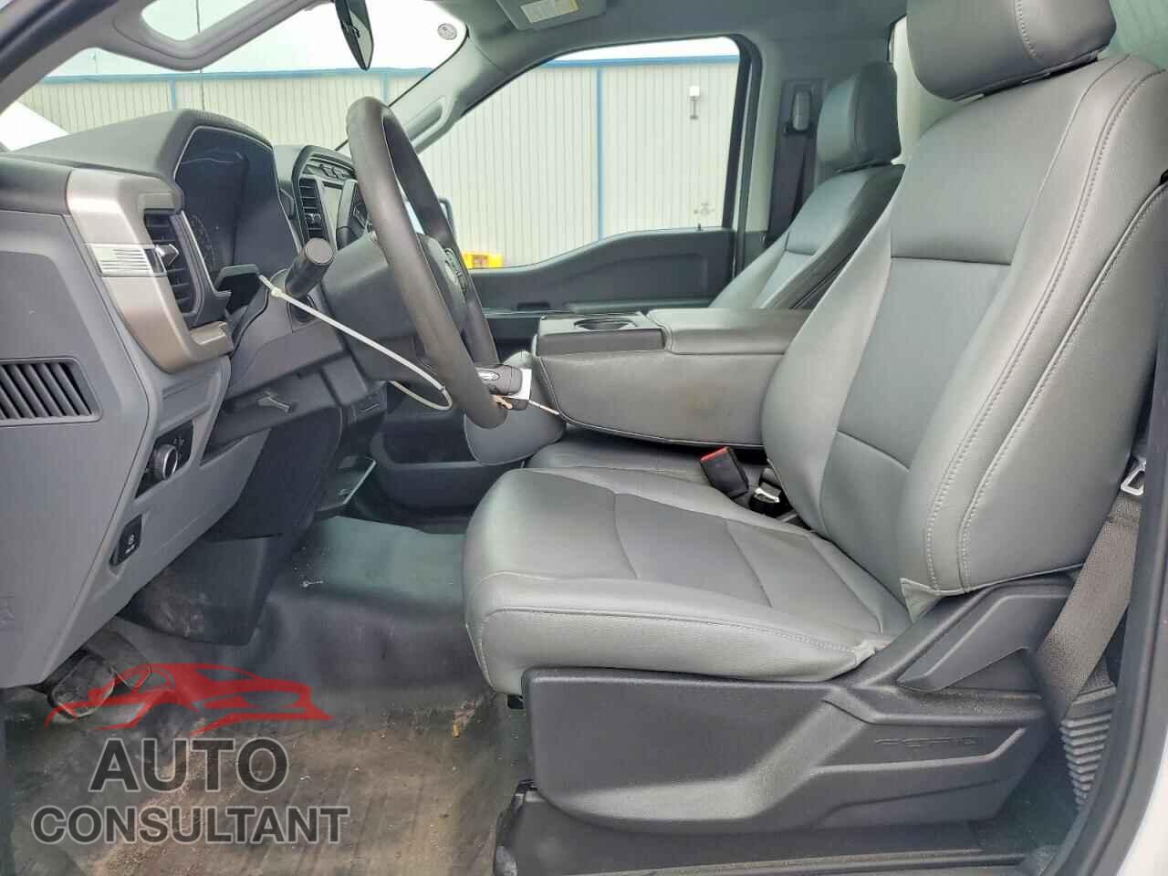 FORD F150 2023 - 1FTMF1CB0PKG04097